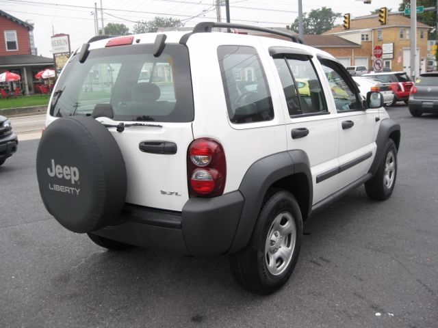 2007 Jeep Liberty Elk Conversion Van