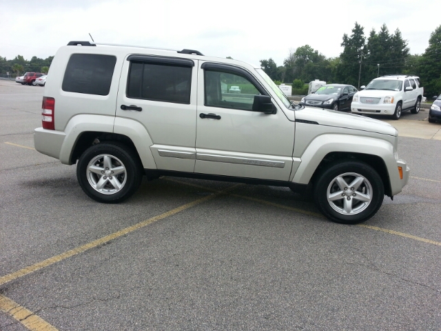 2008 Jeep Liberty SLT 25