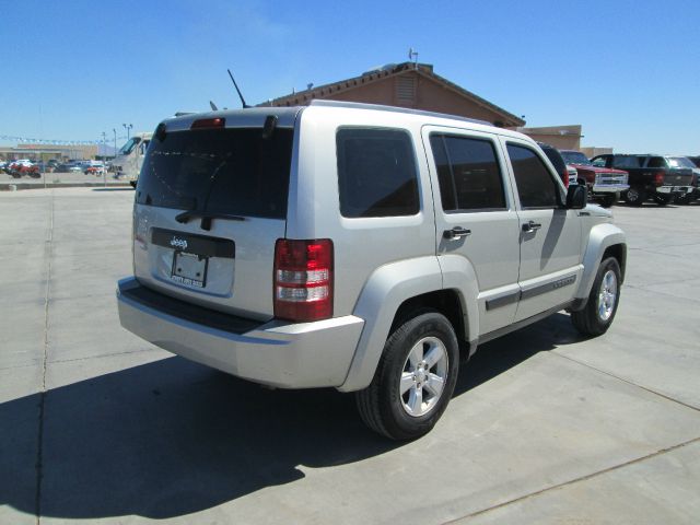 2009 Jeep Liberty Extended Cab V8 LT W/1lt