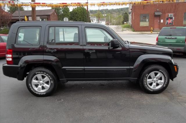 2009 Jeep Liberty LS Flex Fuel 4x4 This Is One Of Our Best Bargains