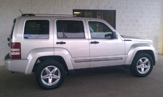 2009 Jeep Liberty Super