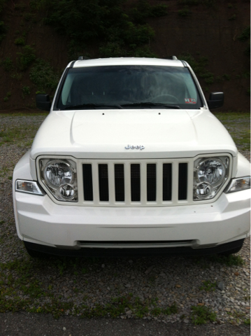 2010 Jeep Liberty Elk Conversion Van