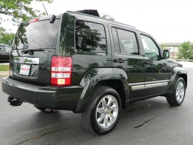 2010 Jeep Liberty SLT 25