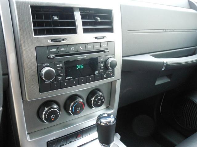 2010 Jeep Liberty SLT 25