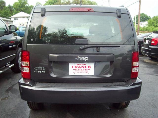 2010 Jeep Liberty LS Flex Fuel 4x4 This Is One Of Our Best Bargains