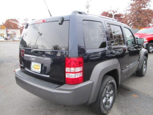 2011 Jeep Liberty Level2
