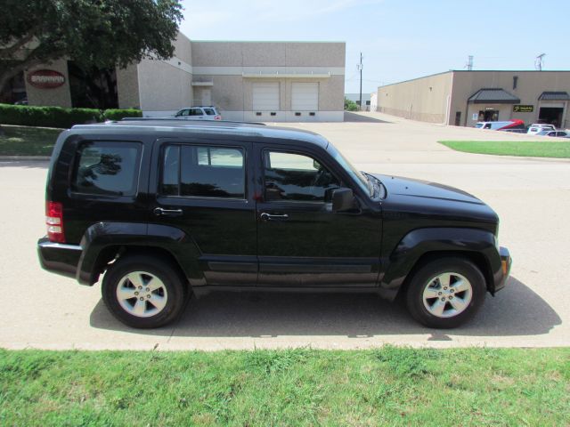 2011 Jeep Liberty Extended Cab V8 LT W/1lt