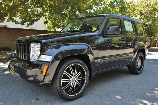 2012 Jeep Liberty Extended Cab V8 LT W/1lt