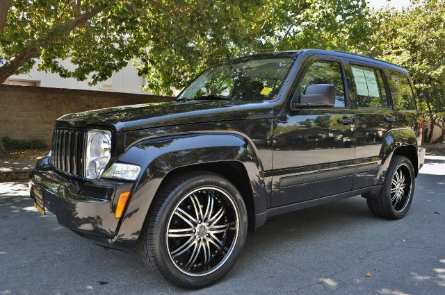 2012 Jeep Liberty Extended Cab V8 LT W/1lt