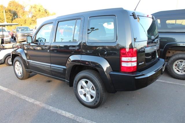 2012 Jeep Liberty Bucket