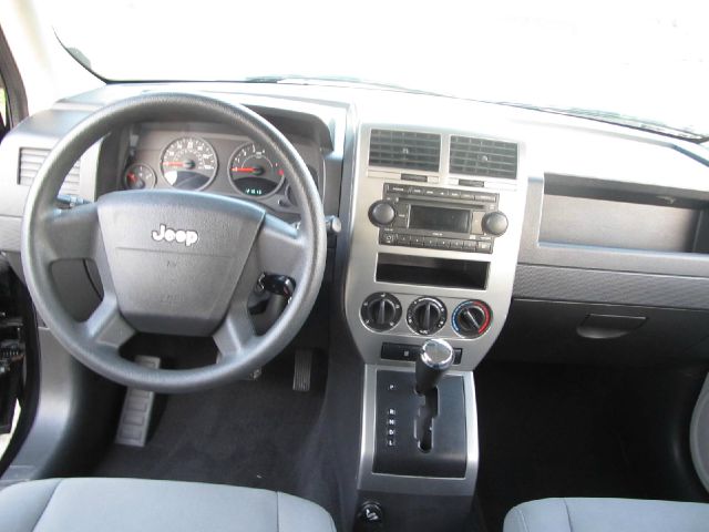 2007 Jeep Patriot Extended Cab V8 LT W/1lt