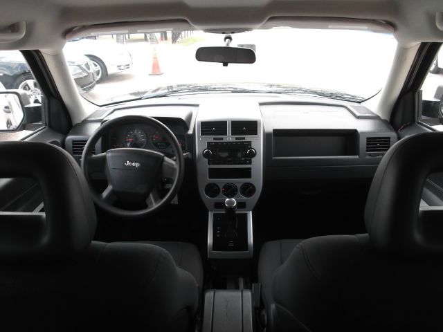 2008 Jeep Patriot Extended Cab V8 LT W/1lt