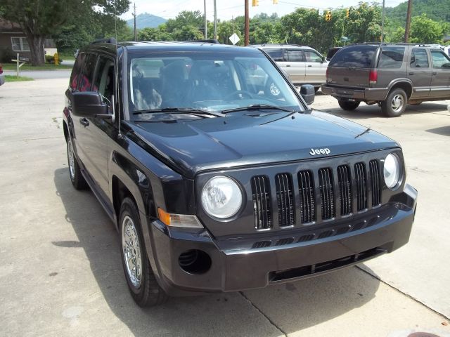 2008 Jeep Patriot Elk Conversion Van