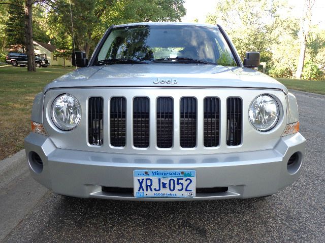 2008 Jeep Patriot Extended Cab V8 LT W/1lt