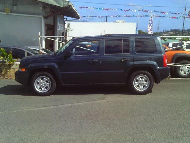2008 Jeep Patriot Extended Cab V8 LT W/1lt