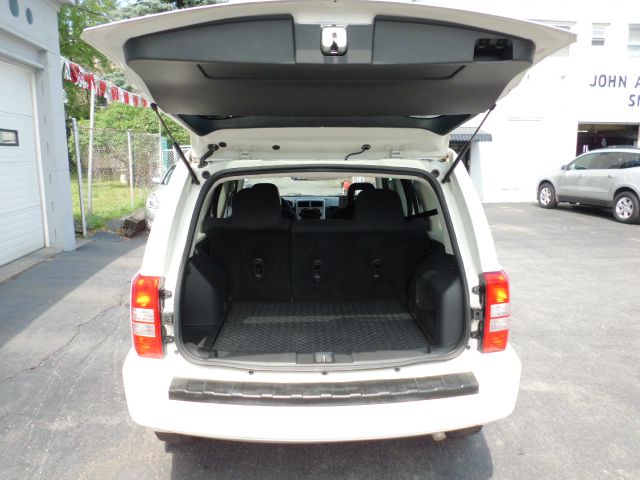 2008 Jeep Patriot Extended Cab V8 LT W/1lt