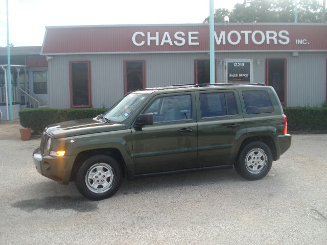 2009 Jeep Patriot Extended Cab V8 LT W/1lt