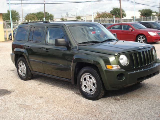 2009 Jeep Patriot Extended Cab V8 LT W/1lt