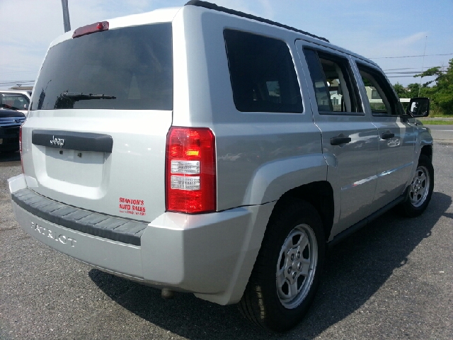 2009 Jeep Patriot Extended Cab V8 LT W/1lt