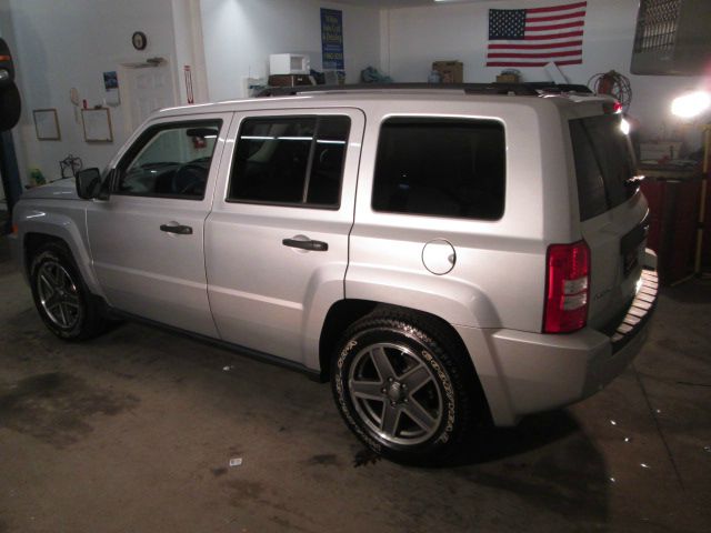 2009 Jeep Patriot Elk Conversion Van