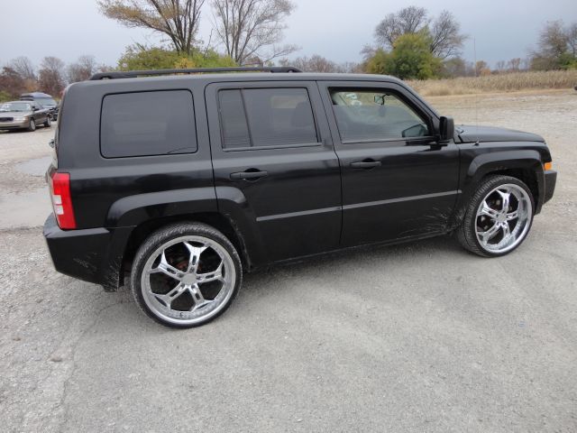2009 Jeep Patriot Elk Conversion Van