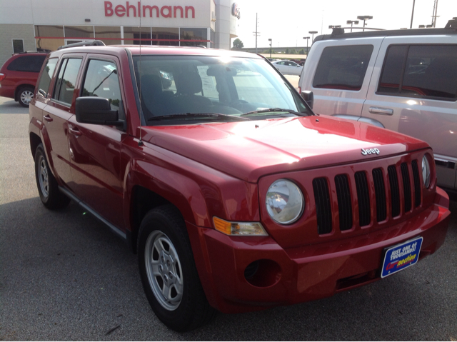 2010 Jeep Patriot Extended Cab V8 LT W/1lt