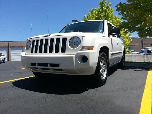 2010 Jeep Patriot Elk Conversion Van