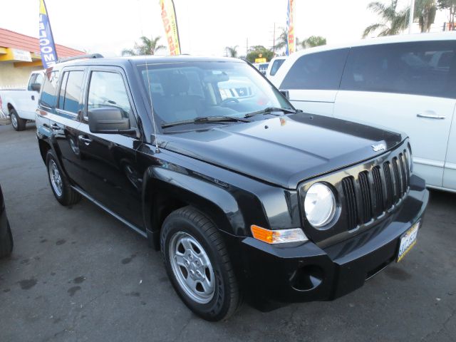 2010 Jeep Patriot Extended Cab V8 LT W/1lt