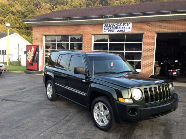 2010 Jeep Patriot Extended Cab V8 LT W/1lt