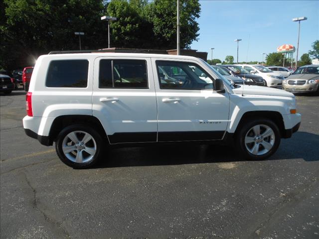 2011 Jeep Patriot 2.4 A SR 5dr Wgn W/sunroof