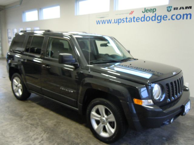 2011 Jeep Patriot Ram 3500 Diesel 2-WD