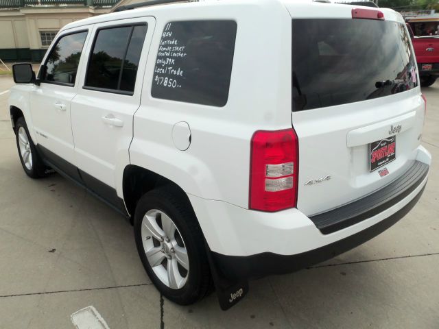 2011 Jeep Patriot Ram 3500 Diesel 2-WD