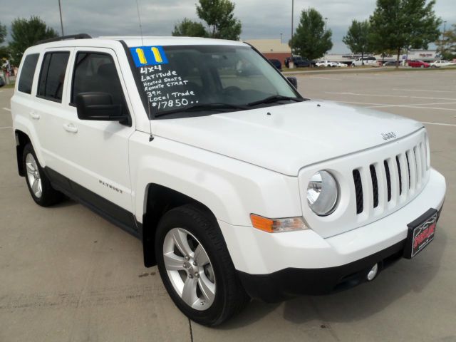 2011 Jeep Patriot Ram 3500 Diesel 2-WD