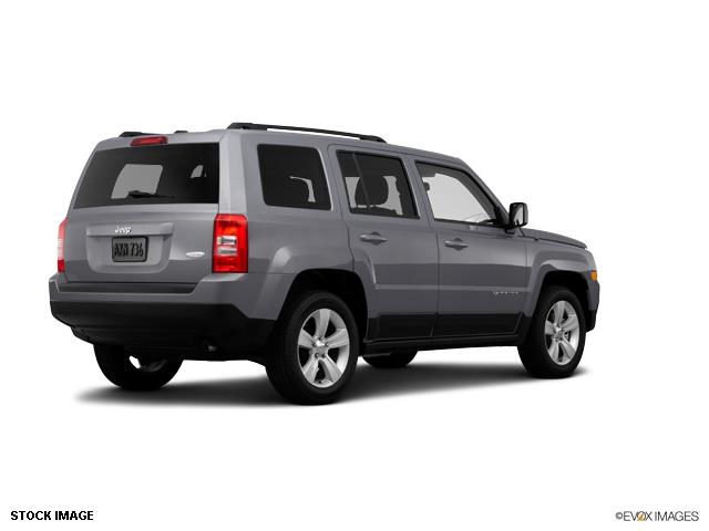 2014 Jeep Patriot 2.4 A SR 5dr Wgn W/sunroof