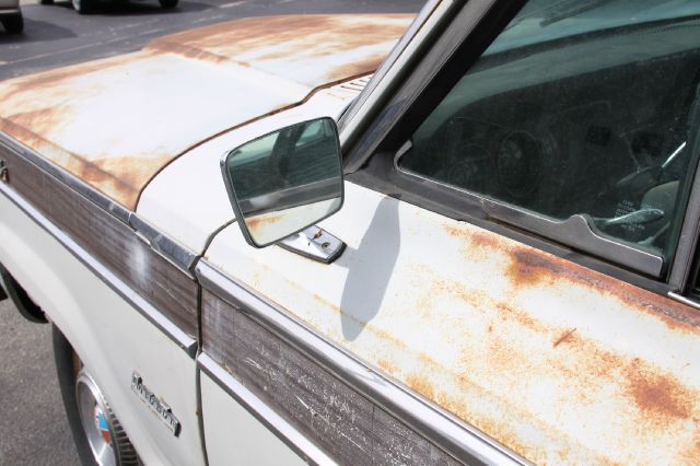 1973 Jeep Wagoneer Unknown