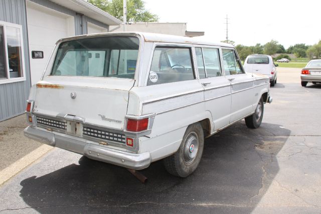 1973 Jeep Wagoneer Unknown