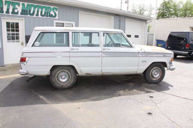 1973 Jeep Wagoneer Unknown