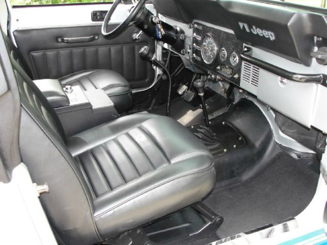 1985 Jeep Wrangler 4dr HB Man