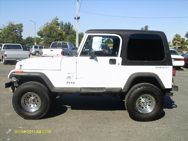 1993 Jeep Wrangler Base