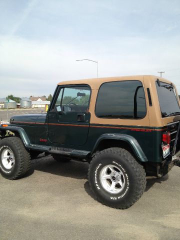 1993 Jeep Wrangler Base