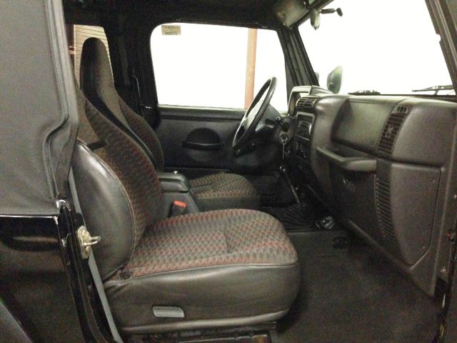 1999 Jeep Wrangler Cargo E15