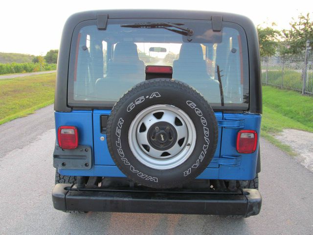 2003 Jeep Wrangler SE