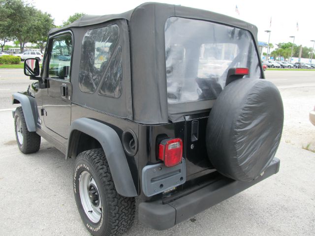 2004 Jeep Wrangler SE
