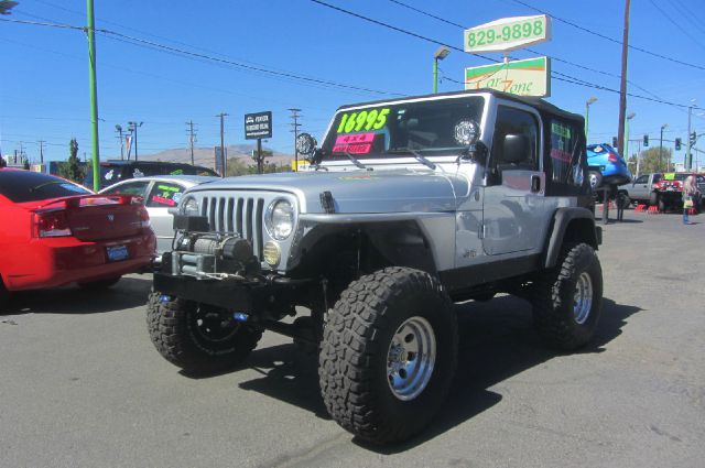 2004 Jeep Wrangler Reg Cab 111.2 WB SL Z85 Truck