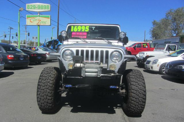2004 Jeep Wrangler Reg Cab 111.2 WB SL Z85 Truck