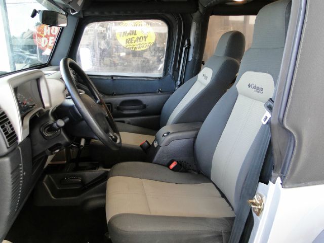 2004 Jeep Wrangler 4DR FWD LTD AT