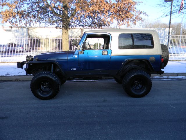 2005 Jeep Wrangler ALL Wheel Drive - NEW Tires