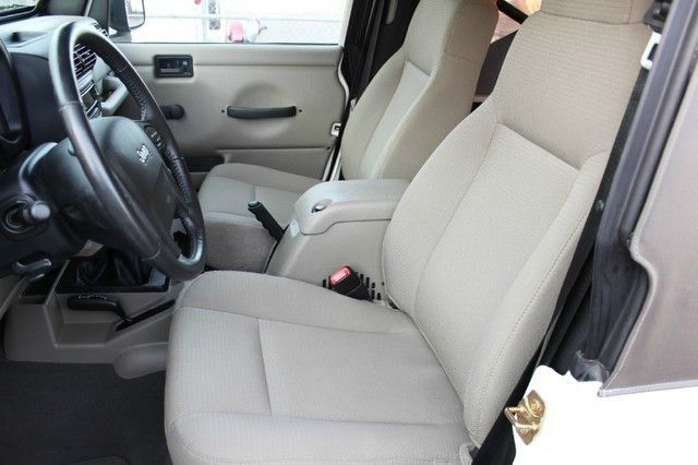 2006 Jeep Wrangler ALL Wheel Drive - NEW Tires