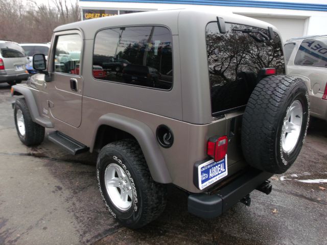 2006 Jeep Wrangler ALL Wheel Drive - NEW Tires