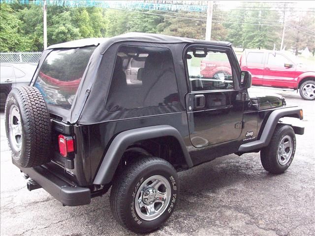 2006 Jeep Wrangler Sport - 4x4 Loaded